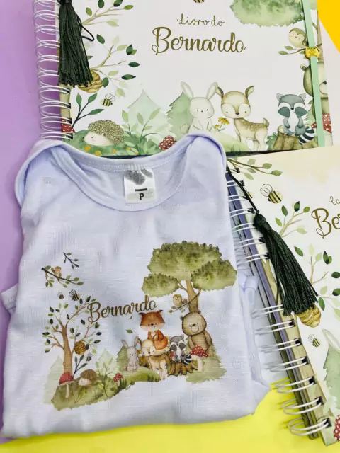 Kit Livro do Bebê / Caderneta Vacina + porta documentos - Tema Bosque Encantado Menino