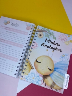 Kit Livro do Bebê / Caderneta Vacina + porta documentos - Tema Abelinha - Menina