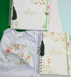 Kit Livro do Bebê / Caderneta Vacina + brinde Body - Tema Floral - Analice Ateliê