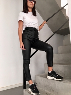Pantalon elastizado engomado