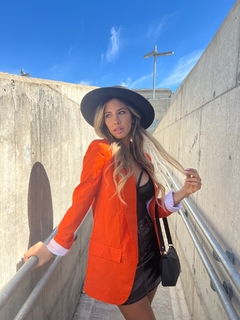 Blazer Grecia Naranja en internet