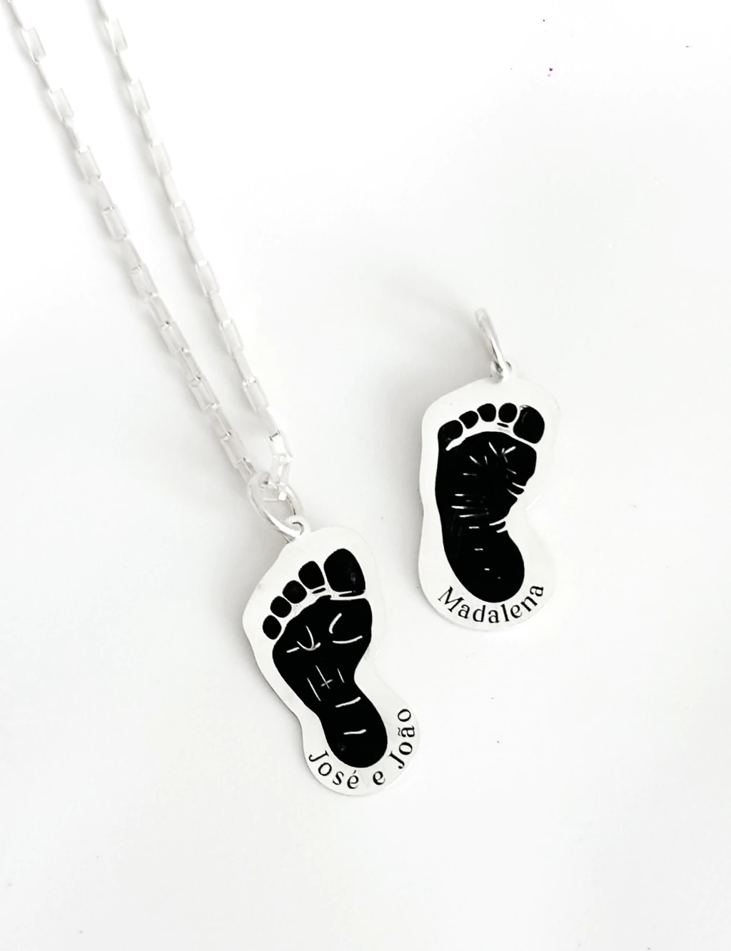 Pingente Personalizado – Pé Baby Formato + Nome