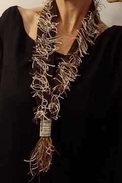Collar CHAÑAR- Awayo y chaguar-Terminal tejido en telar en cobre plateado- Largo 55cm