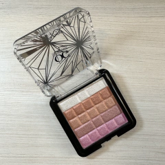 Brillo Natural: Iluminador Glow Your Way ¡Resalta tu Belleza con OG!