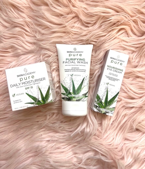 Skin Academy: Contorno de Ojos, Gel de Limpieza y Crema Humectante con factor de protección!