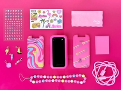 Celular de Barbie HMD Barbie Phone Importado Nokia 2660 Flip - comprar online