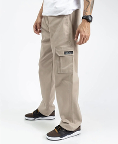 CALÇA CARGO RETA FIRE (CAQUI)