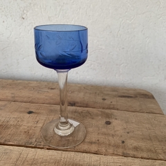 Copita en Cristal en color azul. 11,5 cm de alto. - El campito antigüedades