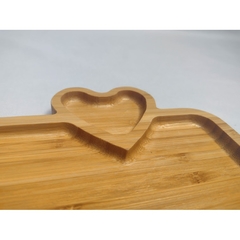 Tábua bandeja petisqueira de bambu coração amor - comprar online