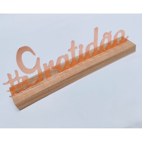Palavra enfeite decorativo de mesa em MDF gratidão-