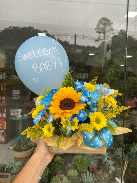 Baú Van Gogh Baby + cartão Noite Estrelada (1 balão látex Welcome Baby)