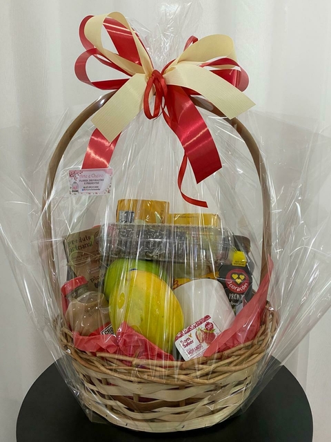 Cesta de café da manhã "feliz aniversário"