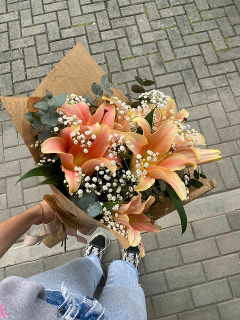 Buquê grande de lírios