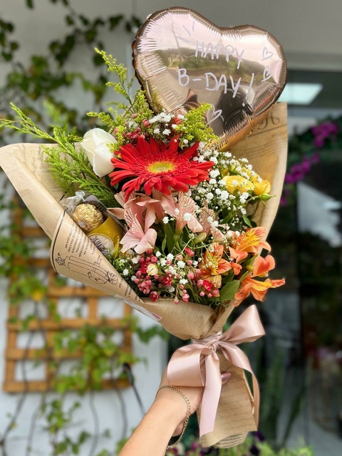 Ramalhete de flores variadas (colorido) - comprar online