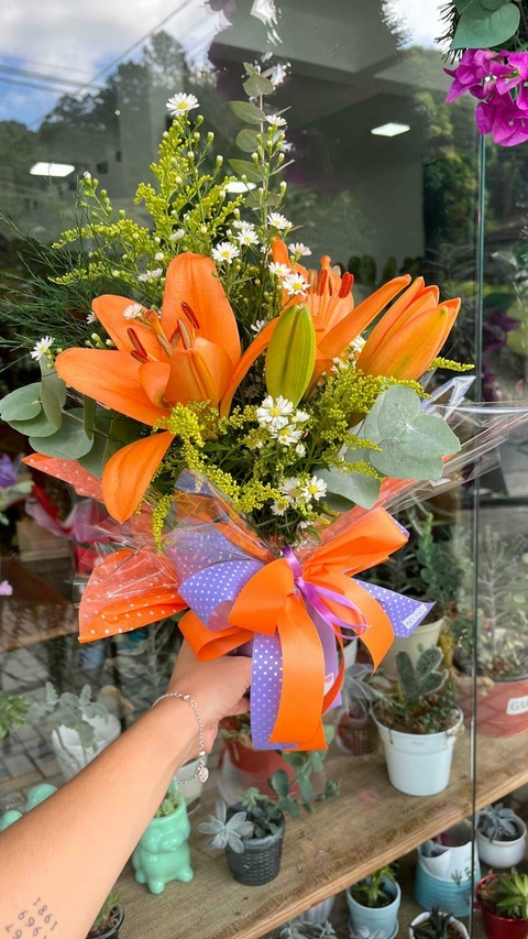 Ram. de lírio laranja - comprar online