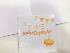 Cartão interno branco - "Feliz aniversário" - comprar online