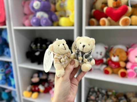 Mini ursinho de pelúcia roupinha - comprar online