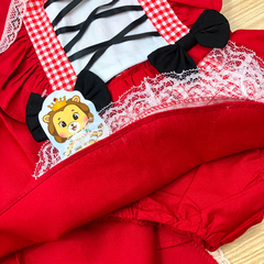 Jardineira Chapeuzinho Vermelho na internet