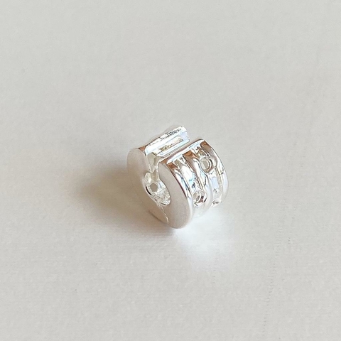 Trava Clip - banhada a prata