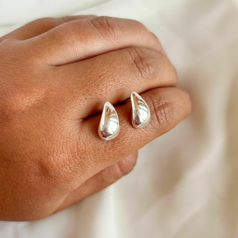 Brinco Gota com fecho de tarraxa - prata