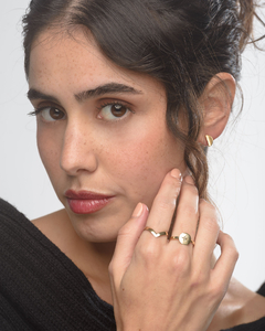 Anel V - Mariana Barros Joalheria Autoral | Joias em Prata e Ouro 18k