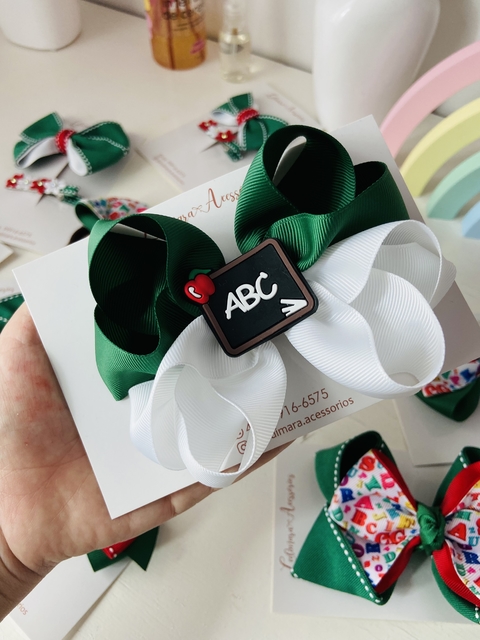 Laços escolar G (12cm) ou M (9cm)- unidade- presilha