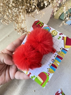Parzinhos de pompom- 5 cm - Ledimara Acessórios