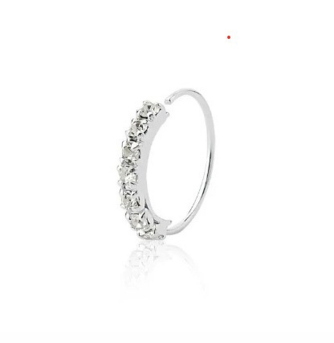 Piercing argola cravejada de nariz