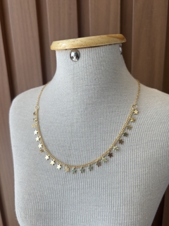 Chocker dourada sis na internet