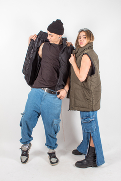 Chaleco verde oversize en internet