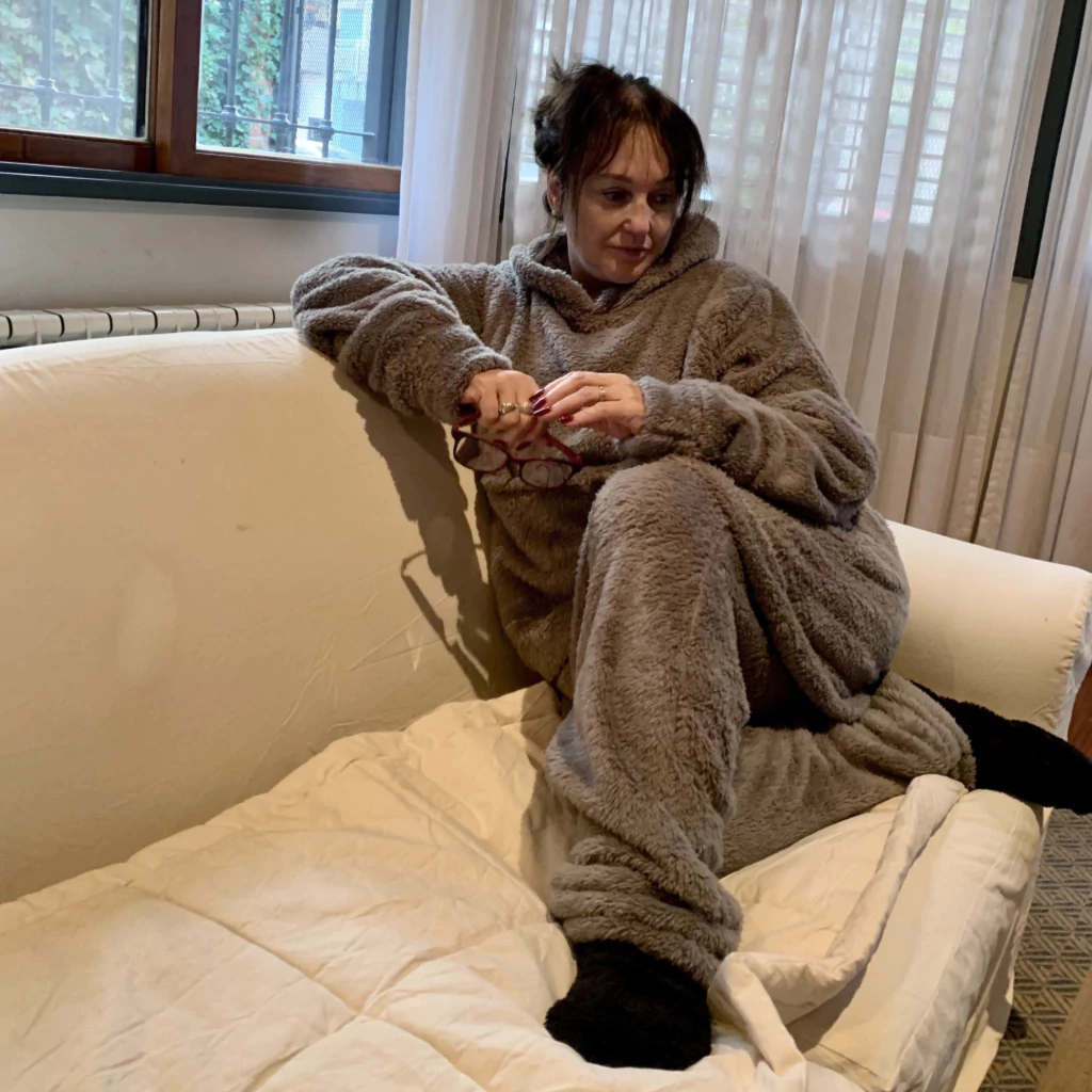 COMBO ANTI FRIO GRIS + MEDIAS DE REGALO