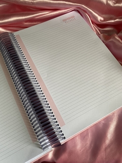Caderno 12 matérias - CAPA PERSONALIZADA - Aryelly Cabral Desing