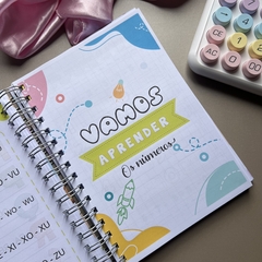 Caderno de atividades infantil - CAPA PERSONALIZADA - Aryelly Cabral Desing