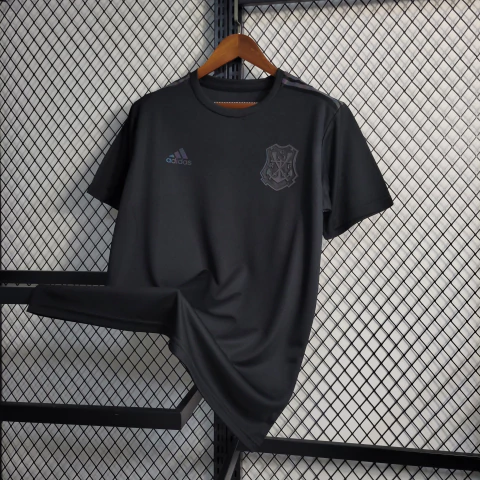 Flamengo-torcedor-fan-preta-preto-refletiva-brilha-adidas-away-terceiro-manto-gola-v-tailandesa-nova-camisa-2023-23-2024-24-detalhes