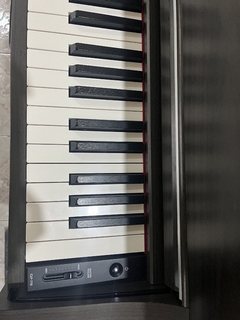 Piano Yamaha Clavinova CLP-775 / 5 meses de uso - comprar online