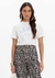 Blusa T-shirt De Mangas Curtas Com Estampa E Aplicações Lança Perfume 502TS004859 - Prime Store Itaperuna