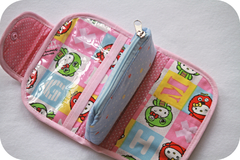 Carteira em tecido Hello Kitty na internet