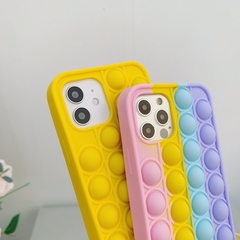 Capa para Iphone de Silicone Anteestesse Pop It Crianças e Adultos Vários Modelos na internet