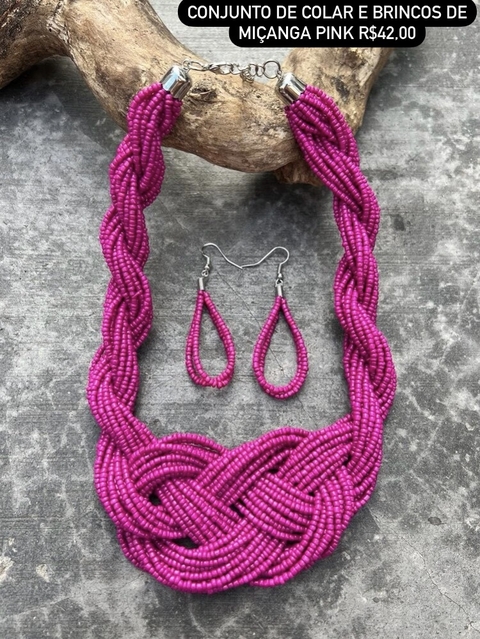 Conjunto de Colar e Brincos de Miçanga Pink R$42,00