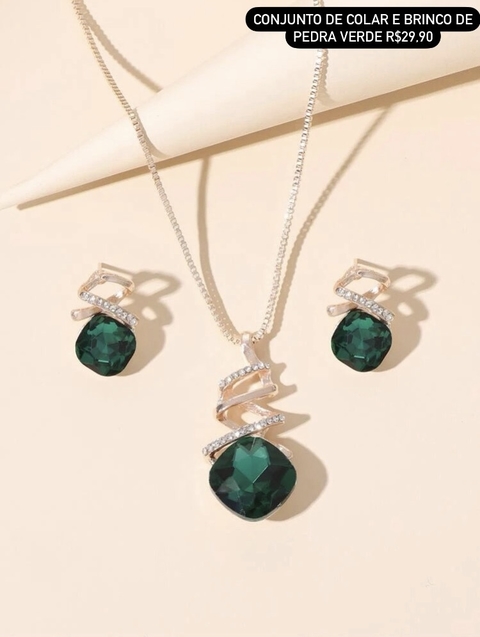Conjunto de Colar e Brinco de Pedra Verde