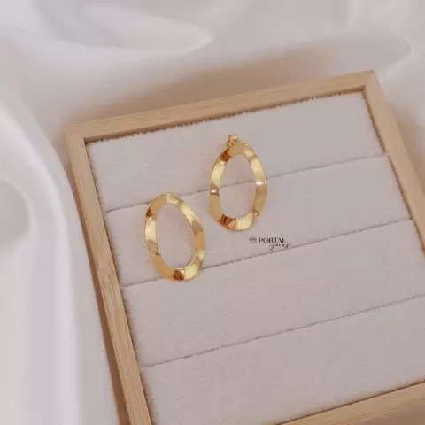 Brinco Orgânico Oval Folheado á Ouro