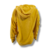 buzo micropolar amarillo para mujer con capucha y bolsillo canguro visto desde atrás