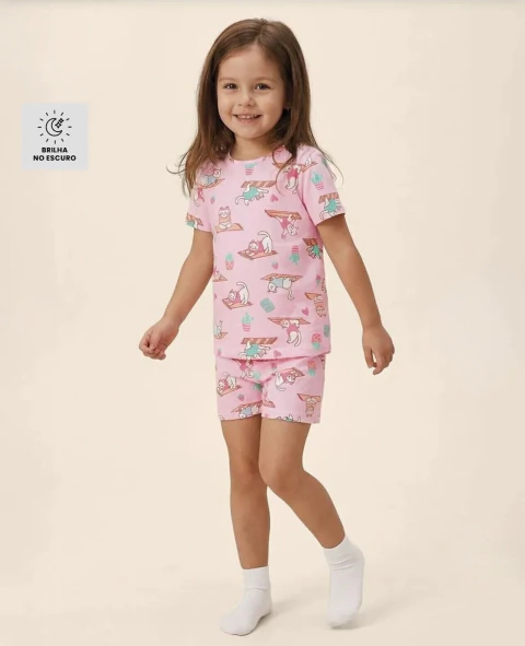 PIJAMA CAMISETA COM SHORTS GATINHOS