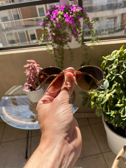 ROUND METAL 3447 - 001/51