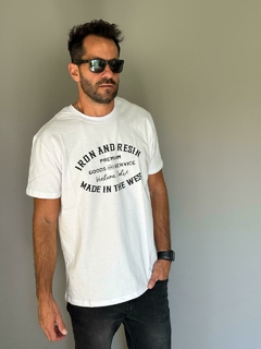REMERA IRON en internet