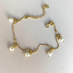 Pulseira Pérola Mini Corações Banhado a Ouro - comprar online