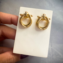 Brinco Nó Pequeno Banhado a Ouro - comprar online
