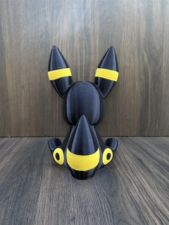 Figura Pokémon Umbreon en internet