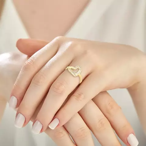 ANEL DE CORAÇÃO VAZADO CRAVEJADO BANHADO A OURO