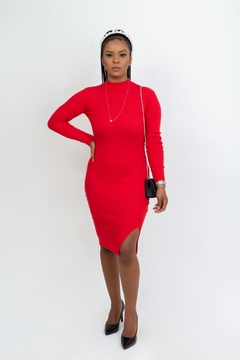 Vestido Gola Alta Manga longa c/ fenda frontal na internet